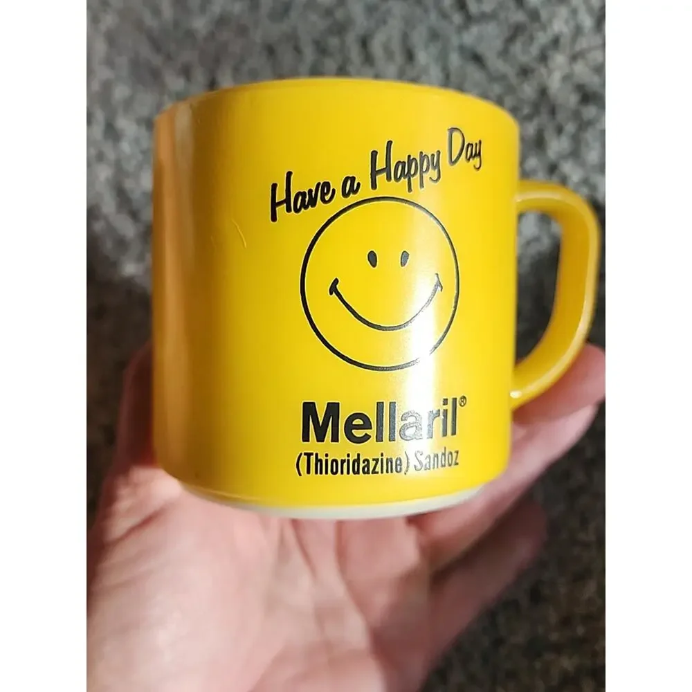 Mellaril Pharmaceutical Advertising Mug yellow milk glass federal Glass‎ VTG